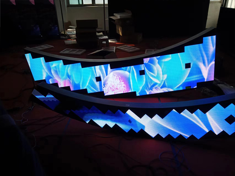 How to Calibrate a Curved LED Screen.jpg