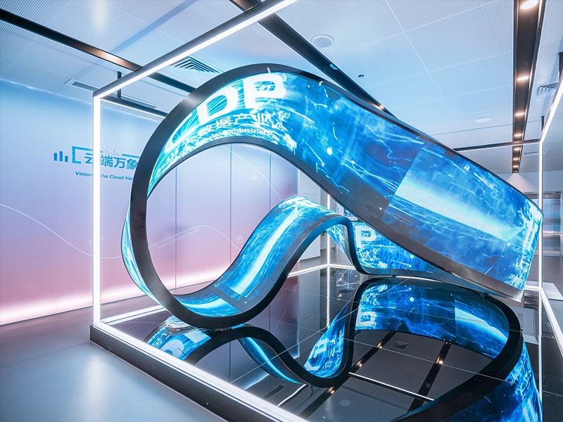 Managing Spare Parts for Custom-Shaped L