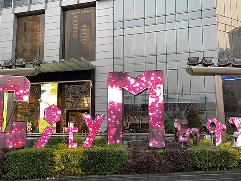 3D LED Letter Displays vs Traditional LE